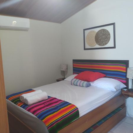Hotel Antiguo Antiguo Cuscatlán Quarto foto